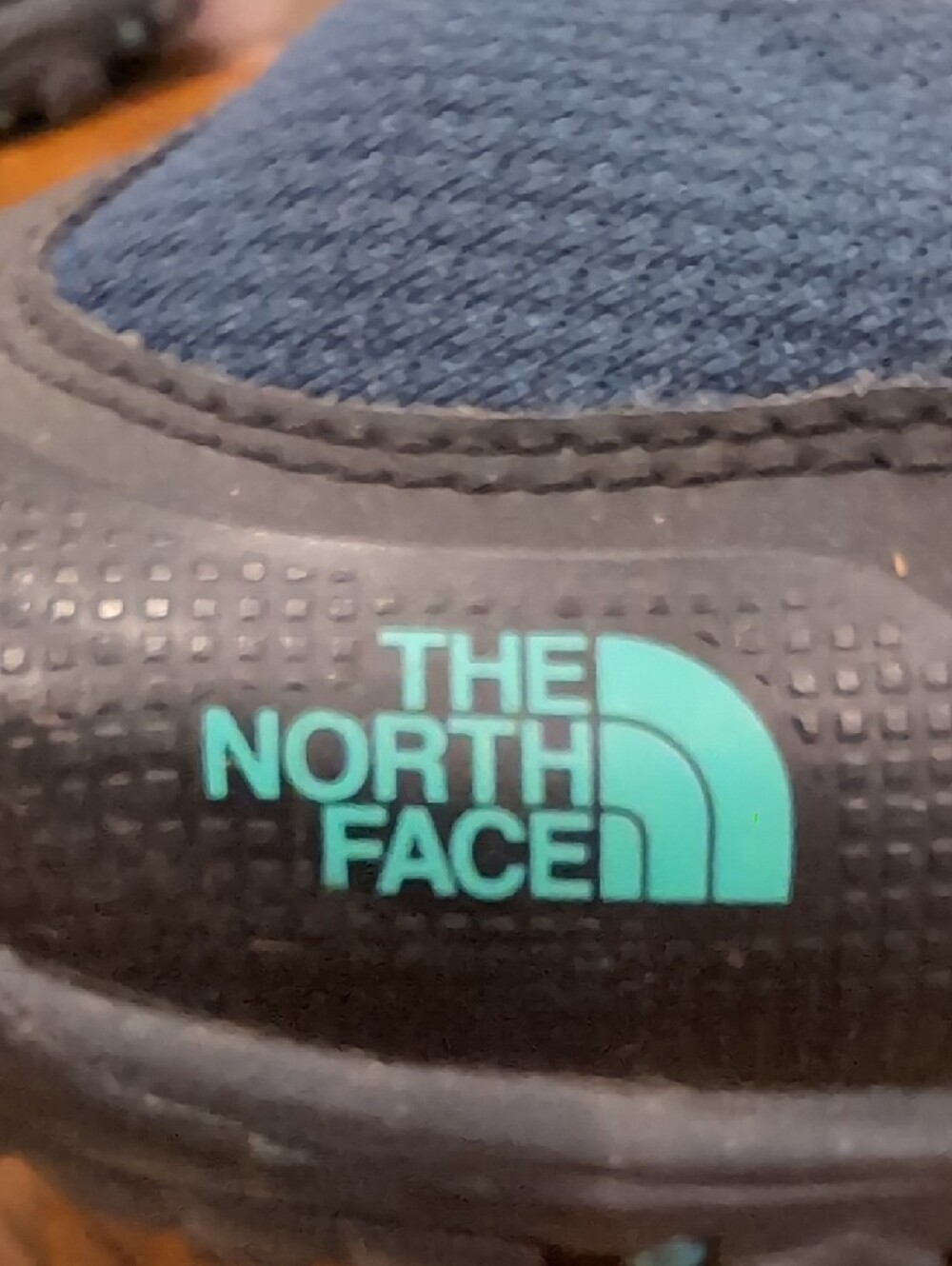 North Face Hedgehog Women’s Size 8.5 Teal & Navy Trail Hiking Shoes - Picture 2 of 9